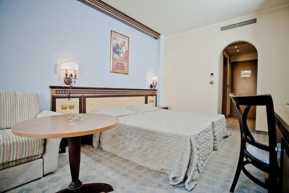 Andalucia Beach Hotel 엘레니테 외부 사진