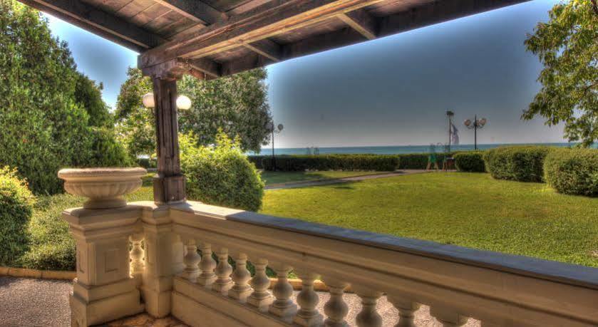 Andalucia Beach Hotel 엘레니테 외부 사진