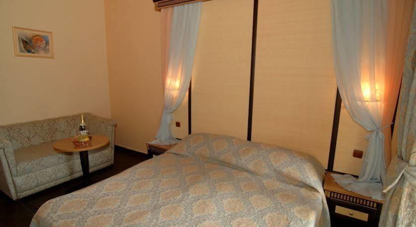 Andalucia Beach Hotel 엘레니테 외부 사진