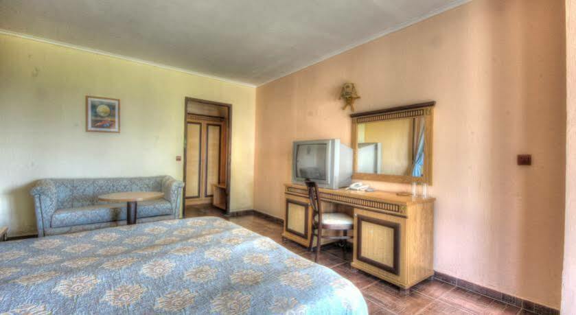 Andalucia Beach Hotel 엘레니테 외부 사진